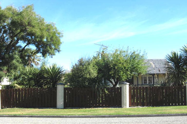 Photo of property in 16 Taylor Street, Kensington, Timaru, 7910