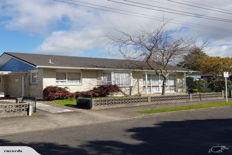 Photo of property in 2a Kauri Street, Merrilands, New Plymouth, 4312