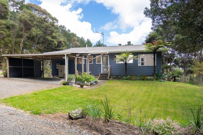Photo of property in 93 Mcentee Road, Waitakere, Auckland, 0816