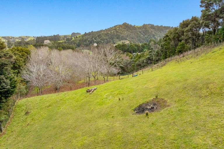 Photo of property in 50 Waitoki Road, Waitoki, Kaukapakapa, 0871