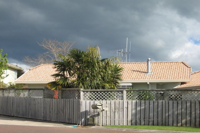 Photo of property in 14 Cloverlea Walk, Welcome Bay, Tauranga, 3112