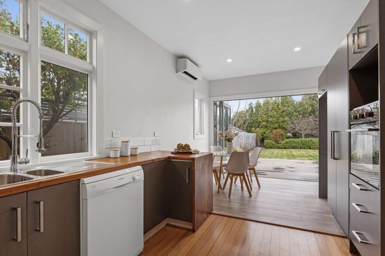 Photo of property in 42 Huxley Street, Sydenham, Christchurch, 8023