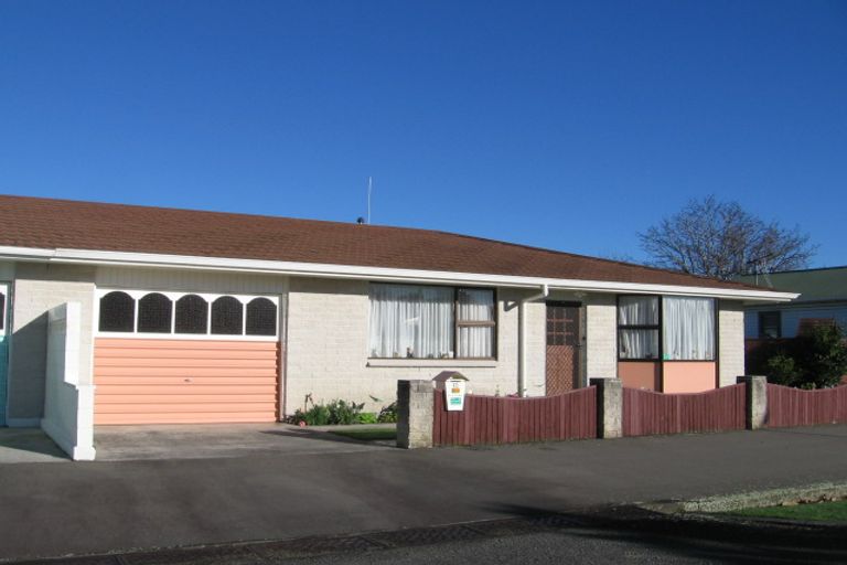 Photo of property in 12-14 Regent Street, Palmerston North, 4414