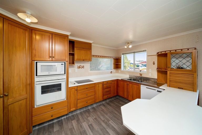 Photo of property in 10 Davidson Street, Hawera, 4610