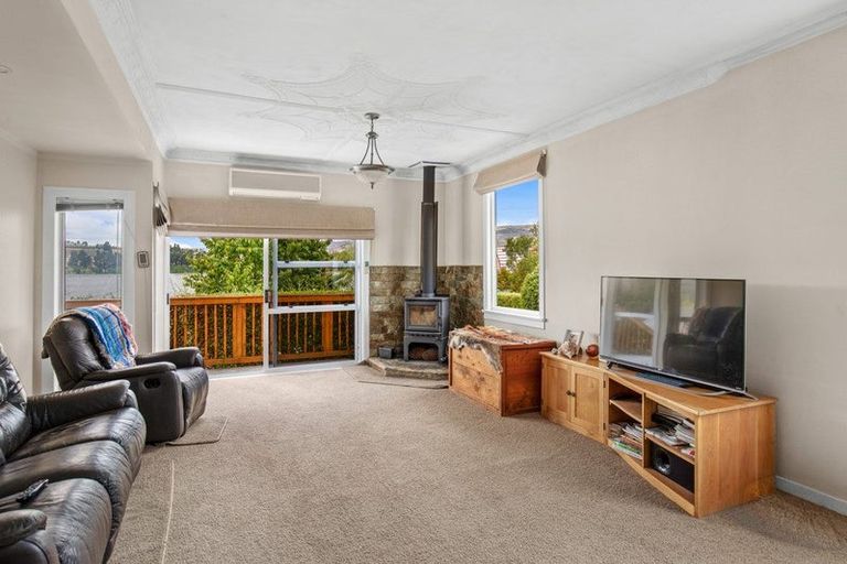 Photo of property in 30 Branxholm Street, Roxburgh, 9500