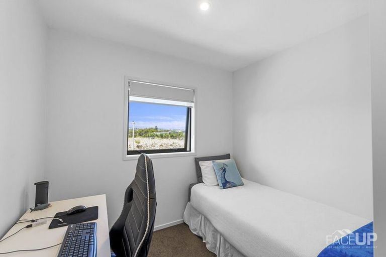 Photo of property in 22 Vasi Drive, Hobsonville, Auckland, 0616