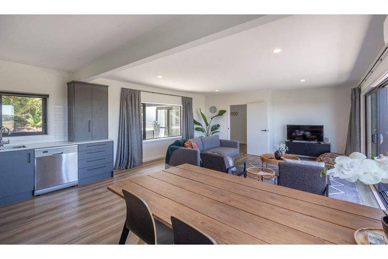 Photo of property in 126 Dyers Pass Road, Cashmere, Christchurch, 8022