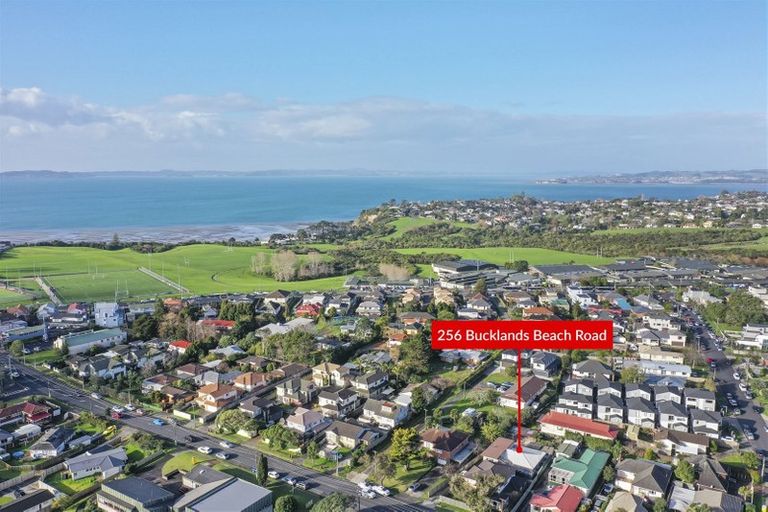 Photo of property in 256a Bucklands Beach Road, Bucklands Beach, Auckland, 2012