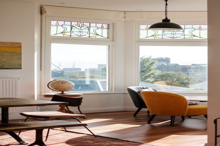 Photo of property in 32 Talavera Terrace, Kelburn, Wellington, 6012