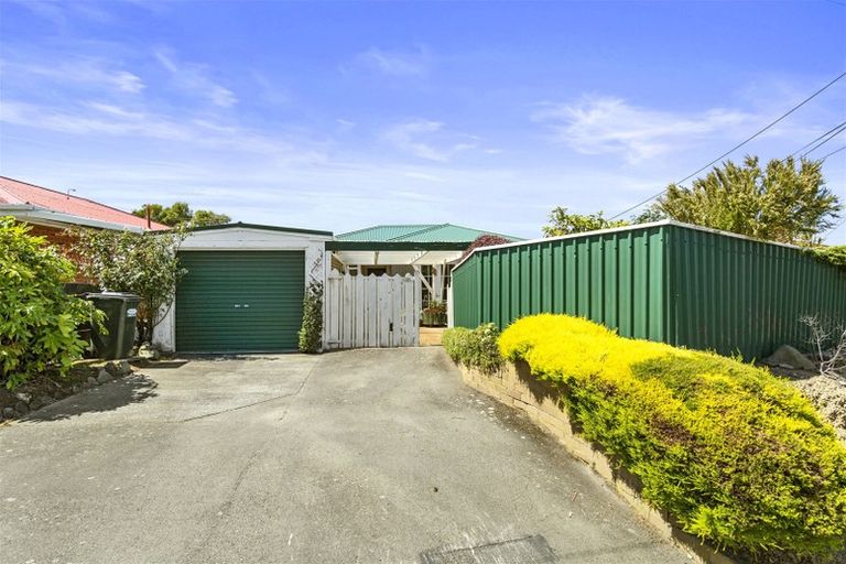 Photo of property in 98 Ironside Road, Johnsonville, Wellington, 6037