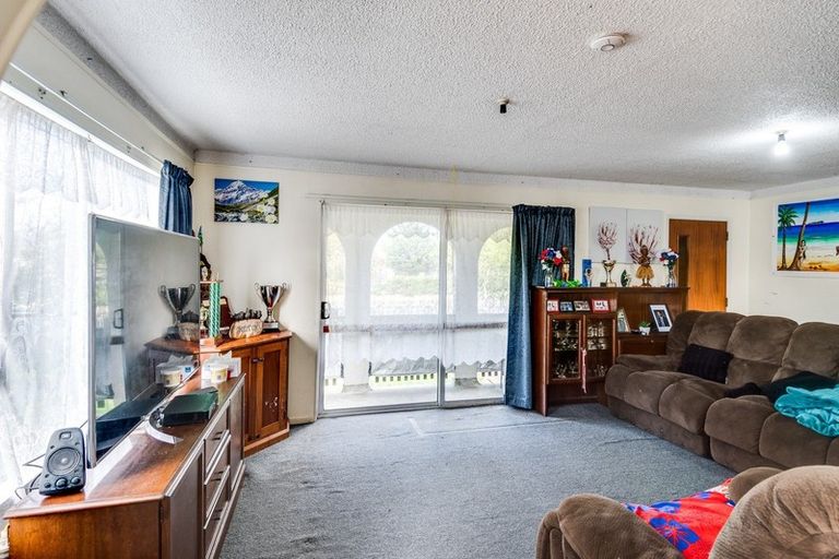 Photo of property in 32 Walton Way, Flaxmere, Hastings, 4120