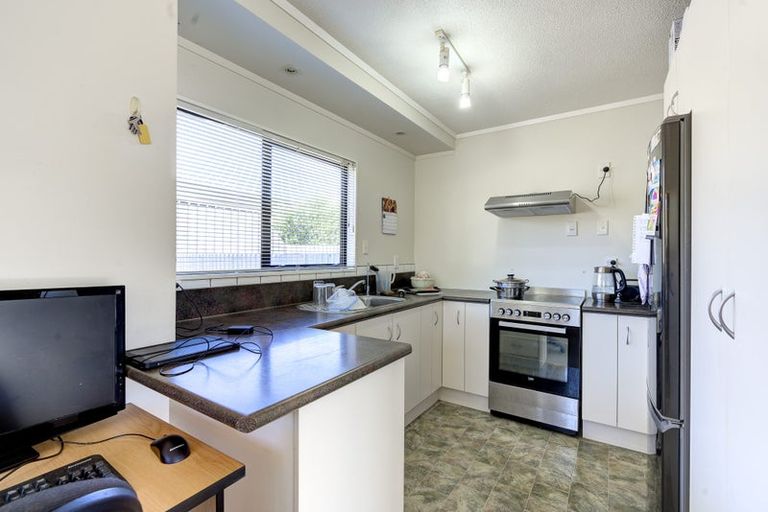 Photo of property in 11 Tupelo Street, Pukete, Hamilton, 3200
