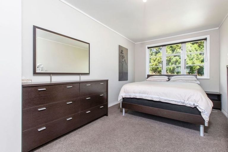 Photo of property in 11 Te Roera Place, Riverhead, 0820