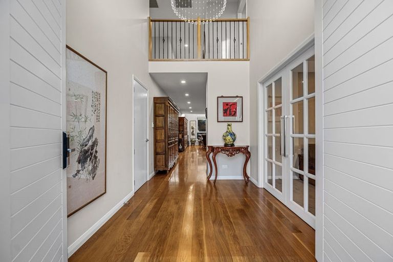 Photo of property in 6 Taraire Place, Orewa, 0931