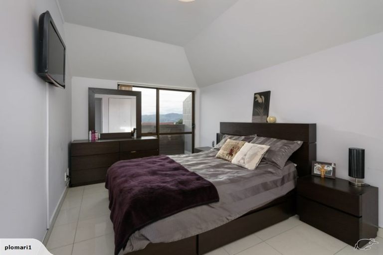 Photo of property in 36b Kaikoura Street, Maupuia, Wellington, 6022