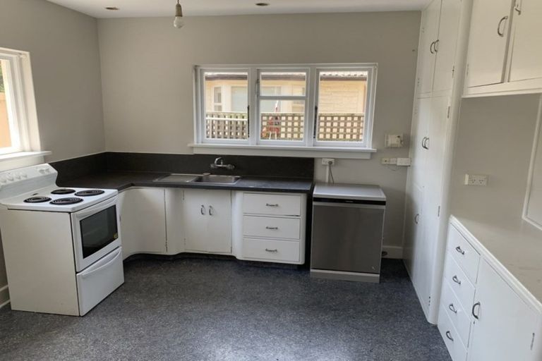 Photo of property in 196 Fendalton Road, Fendalton, Christchurch, 8052