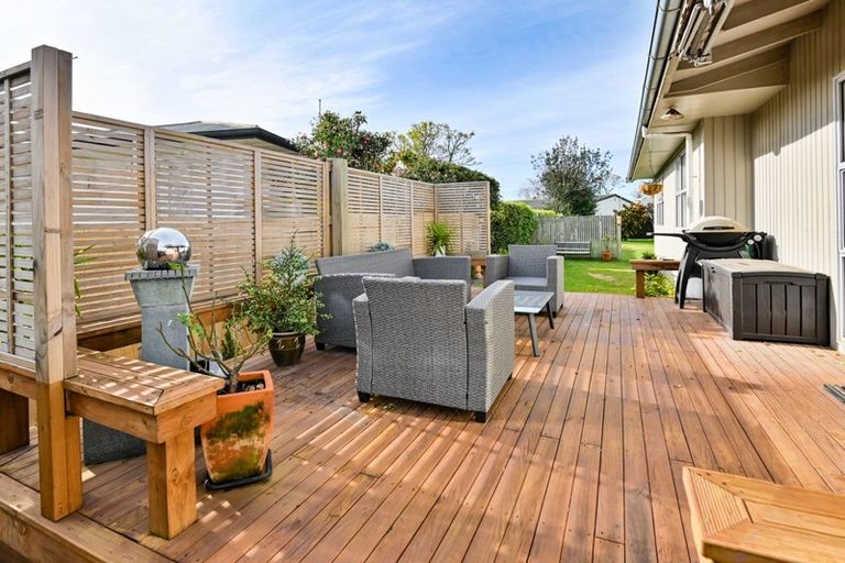 Photo of property in 2a Lipscombe Crescent, Havelock North, 4130