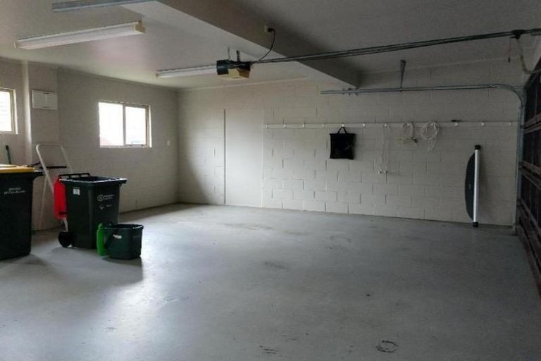 Photo of property in 42 Jans Terrace, Oakura, 4314