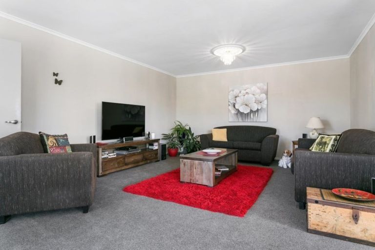 Photo of property in 9 Woodstock Crescent, Leamington, Cambridge, 3432