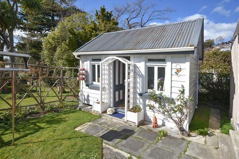 Photo of property in 7 Castle Street, Waihola, Milton, 9073