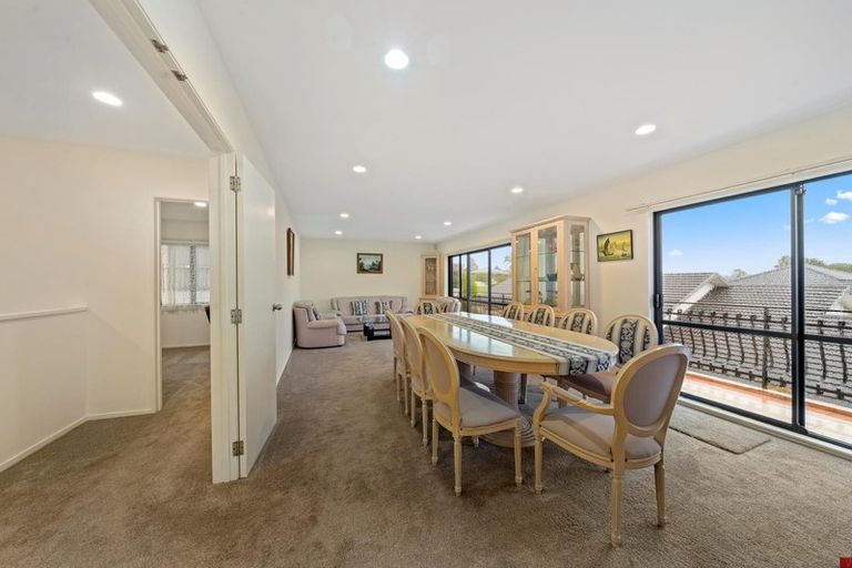 Photo of property in 1/27 Tumbridge Place, Somerville, Auckland, 2014