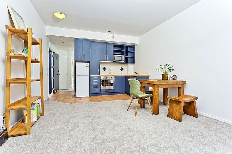 Photo of property in 69/2 Armoy Drive, East Tamaki, Auckland, 2016