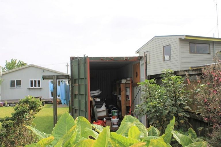 Photo of property in 14 Coates Street, Westport, 7825