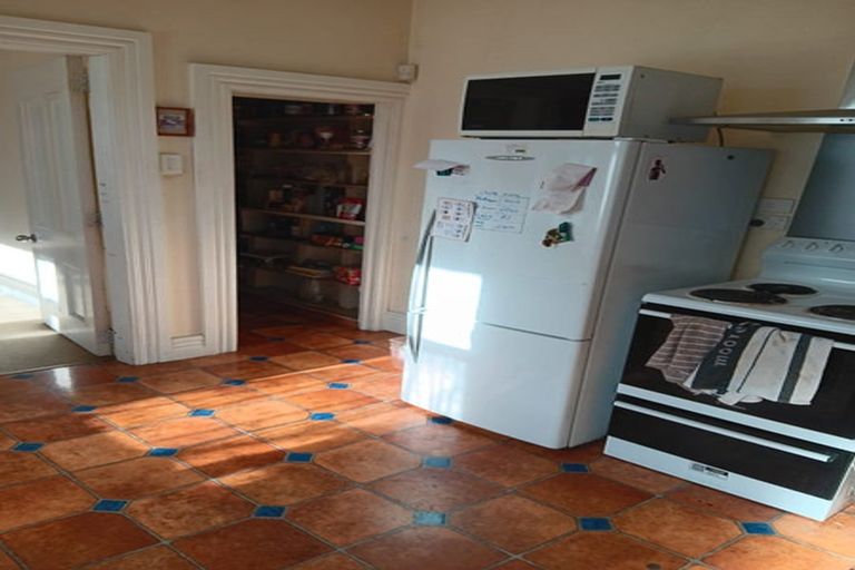 Photo of property in 23 Hawker Street, Mount Victoria, Wellington, 6011