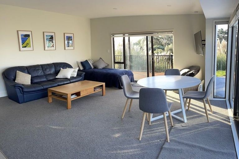 Photo of property in 8 Papakowhai Road, Papakowhai, Porirua, 5024