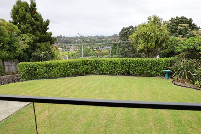 Photo of property in 114 Cambridge Road, Bethlehem, Tauranga, 3110