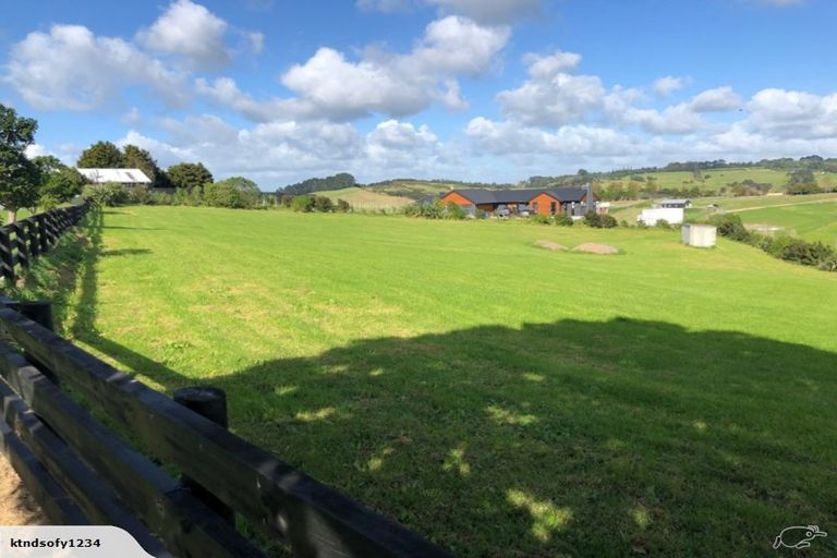 Photo of property in 22 Pigeon Berry Lane, Mangawhai, 0573