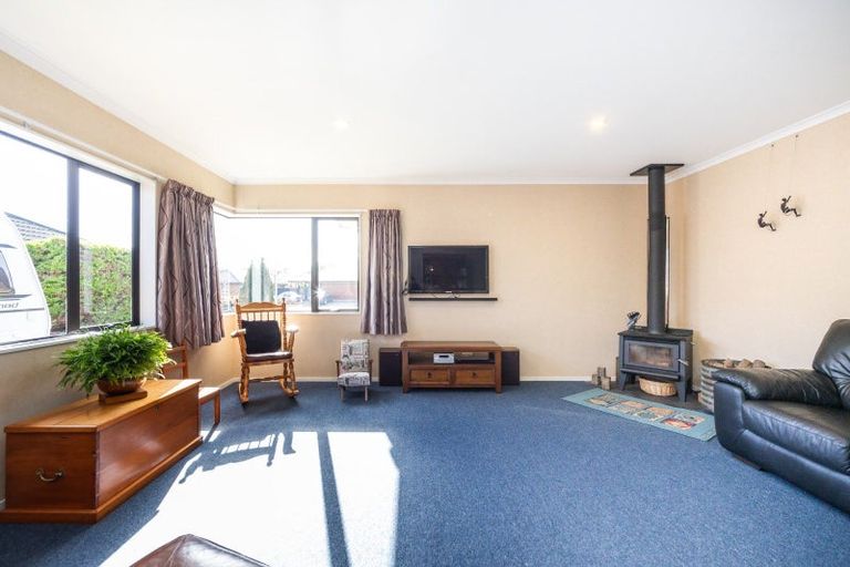 Photo of property in 54 Peter Hall Drive, Kelvin Grove, Palmerston North, 4414
