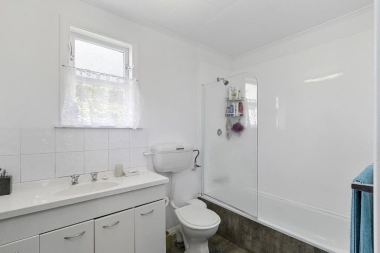 Photo of property in 83 Wellington Road, Wainuiomata, Lower Hutt, 5014