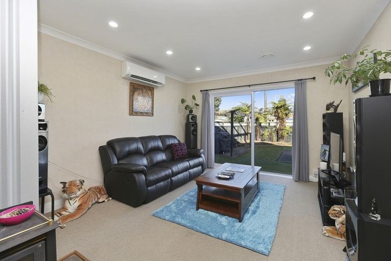 Photo of property in 1/46 Blake Street, Waitara, 4320