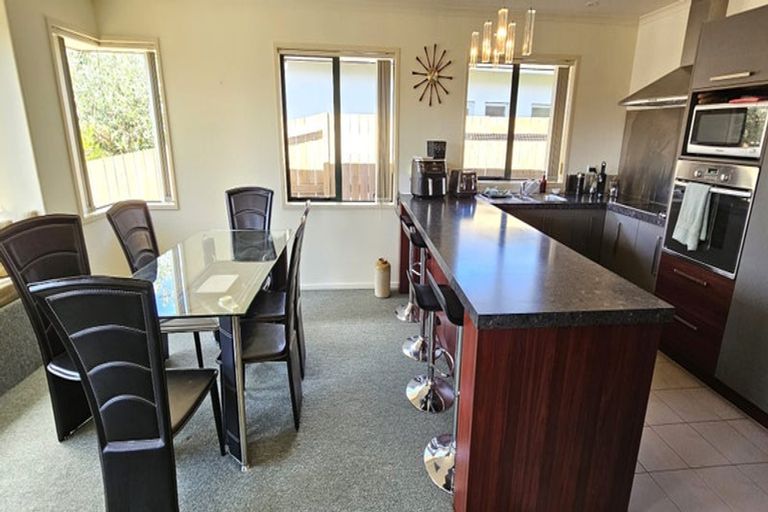 Photo of property in 306 Carmichael Road, Brookfield, Tauranga, 3110