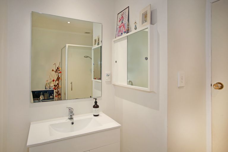 Photo of property in 2/41 Wood Street, Papakura, 2110