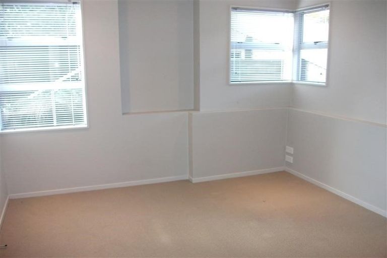Photo of property in 12 Bushglen Court, Browns Bay, Auckland, 0630