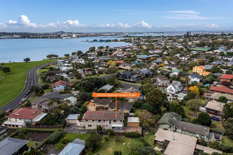 Photo of property in 76b Kiwi Esplanade, Mangere Bridge, Auckland, 2022