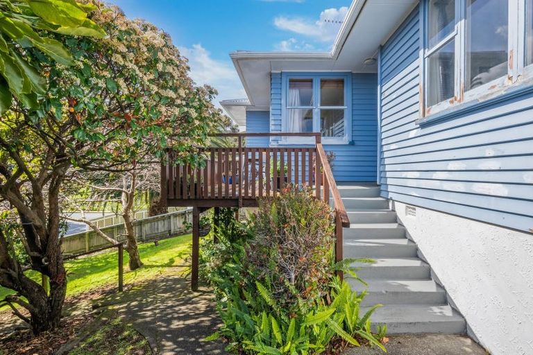 Photo of property in 22 Tarawa Street, Paekakariki, 5034