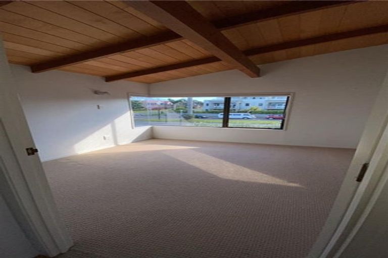 Photo of property in 240b Devonport Road, Tauranga, 3110