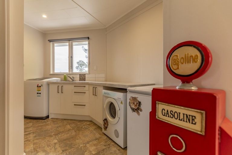 Photo of property in 10 Domain Road, Waipawa, 4210