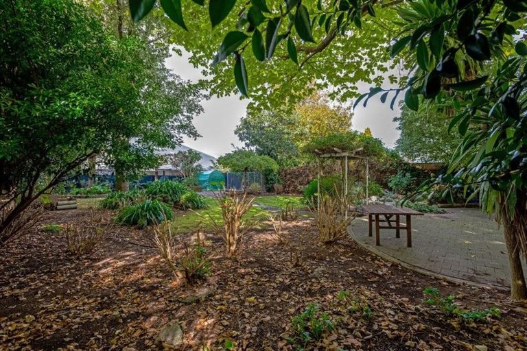 Photo of property in 24 Keeling Street, West End, Palmerston North, 4412