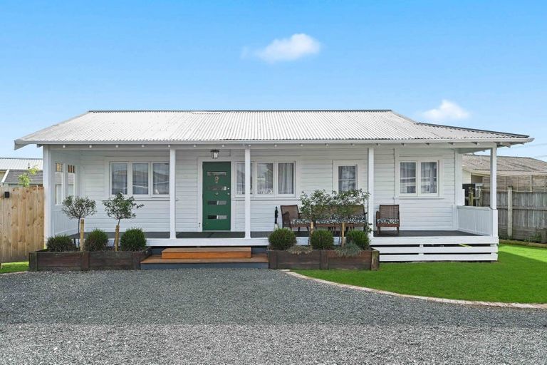 Photo of property in 4 Sunnyside Road, Nawton, Hamilton, 3200