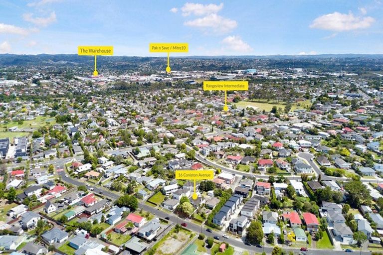Photo of property in 16 Coniston Avenue, Te Atatu South, Auckland, 0610