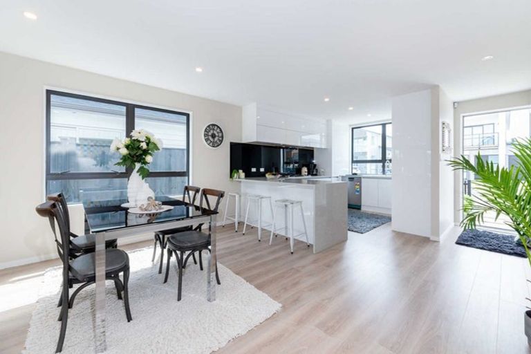 Photo of property in 18 Myland Drive, Hobsonville, Auckland, 0616