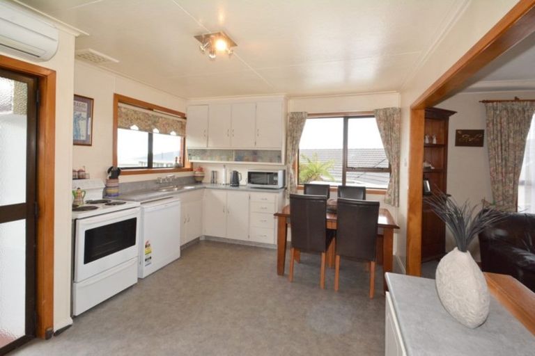 Photo of property in 6 Stephen Street, Halfway Bush, Dunedin, 9010