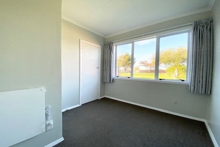 Photo of property in 22a Sussex Street, Levin, 5510