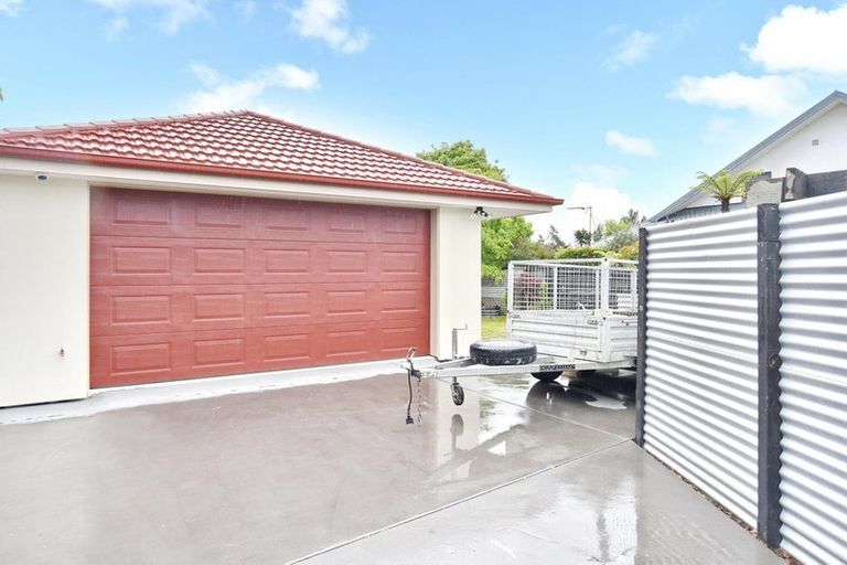 Photo of property in 4a Pannell Avenue, Wainoni, Christchurch, 8061