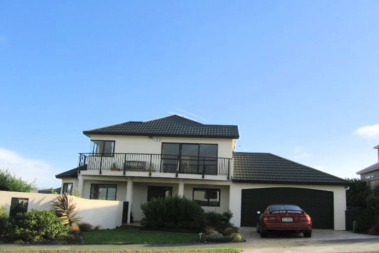 Photo of property in 27 Saint Ives Drive, Camborne, Porirua, 5026