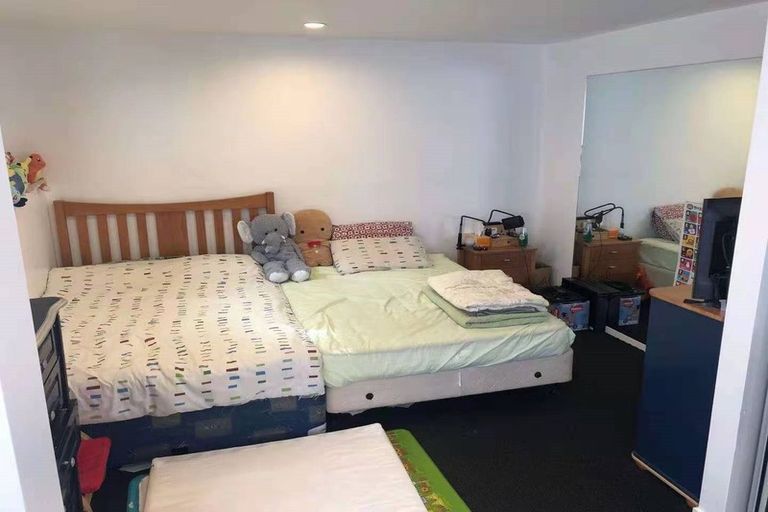 Photo of property in 93 Oaktree Avenue, Browns Bay, Auckland, 0630